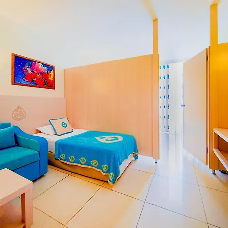 Hotel Daima Biz - Dolusu Aquapark Access Kemer